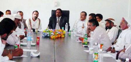 م. السقطري لدى ترؤسه الاجتماع في مأرب أمس